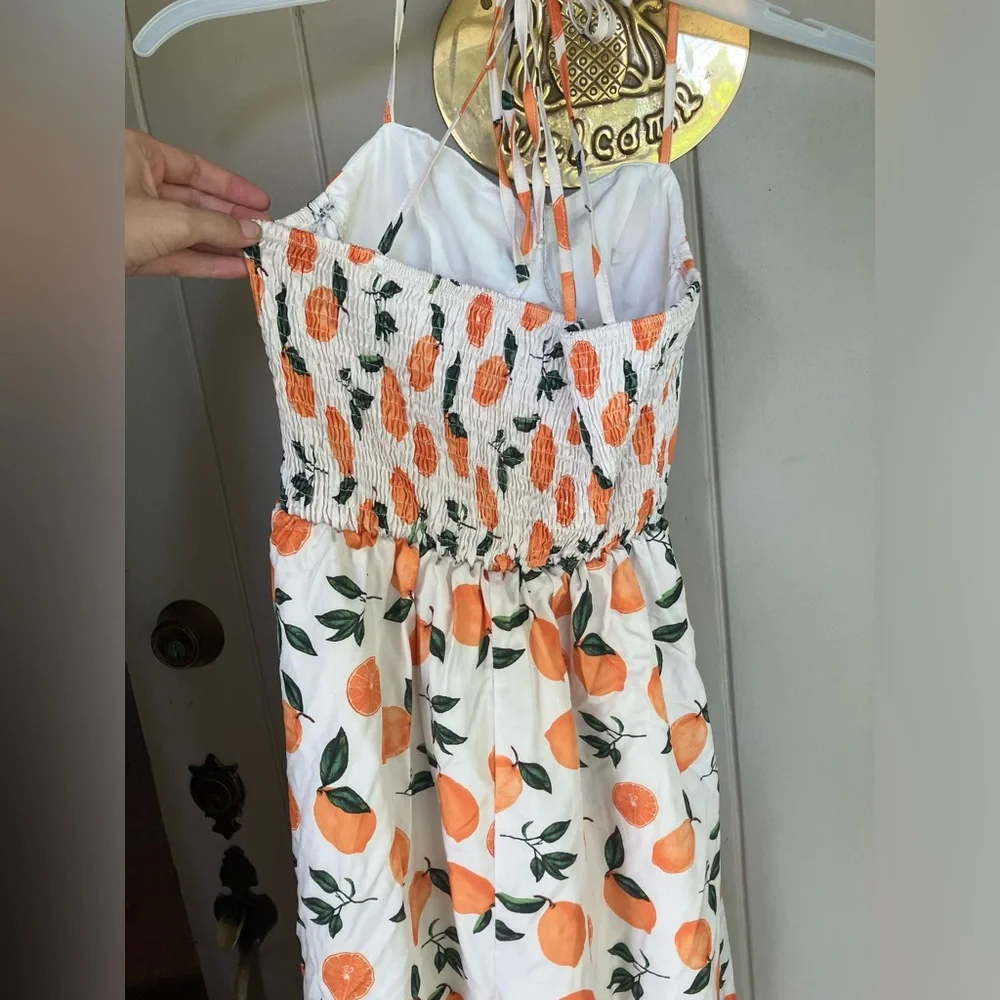 Structured pin up style dress with lemons and oranges - Picture 4 of 6
